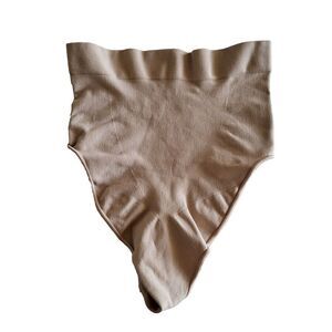 NEW SKIMS Size S/M Beige Mid Waist Thong SH-MWT-0108 Slimming Smoothing